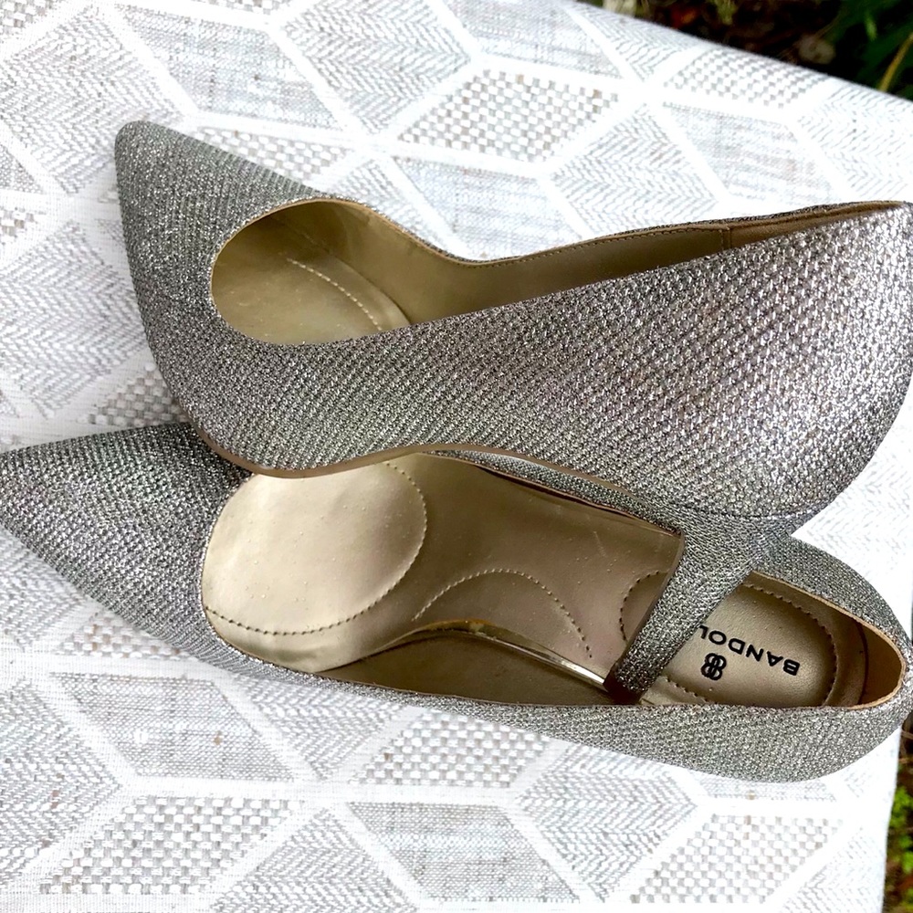 Bandolino special occasion pumps